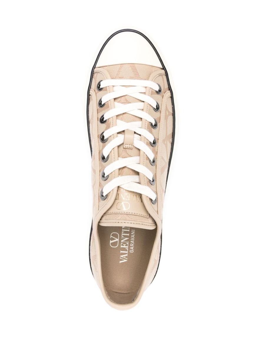 Valentino Garavani Flat Shoes