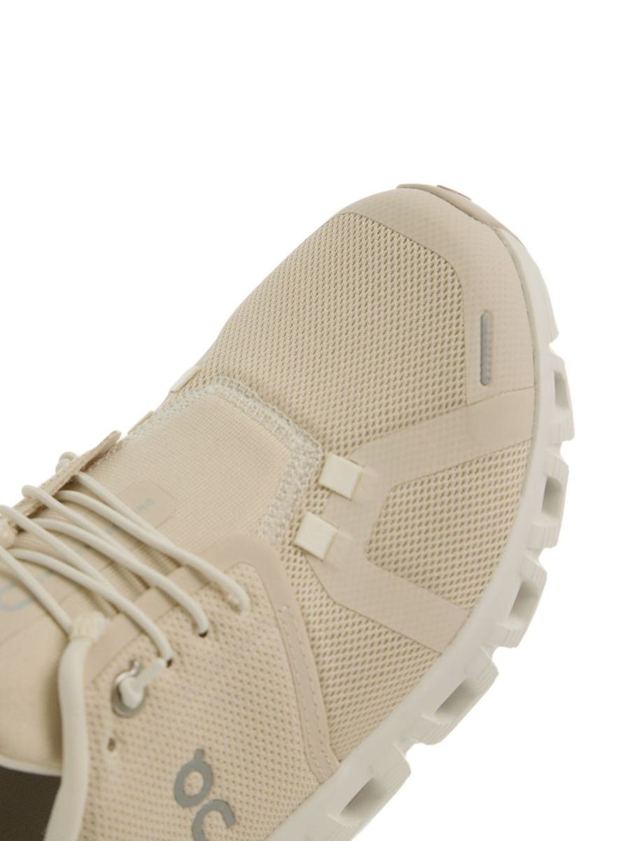 On Running Sneakers