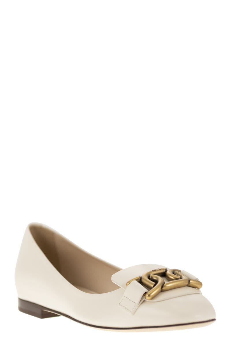 Tod'S Leather Ballerina With Accessory