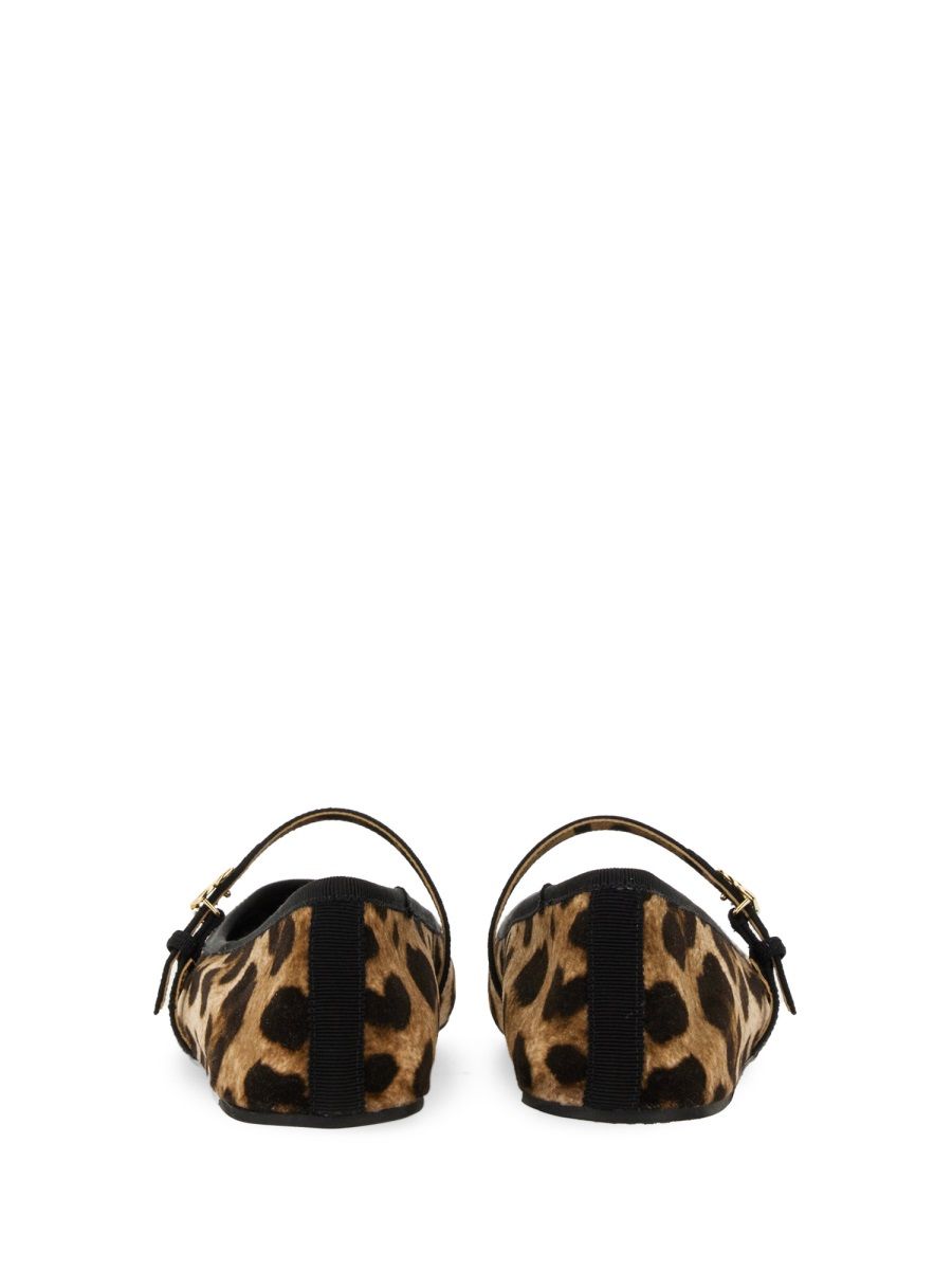 Dolce & Gabbana Flat Shoes