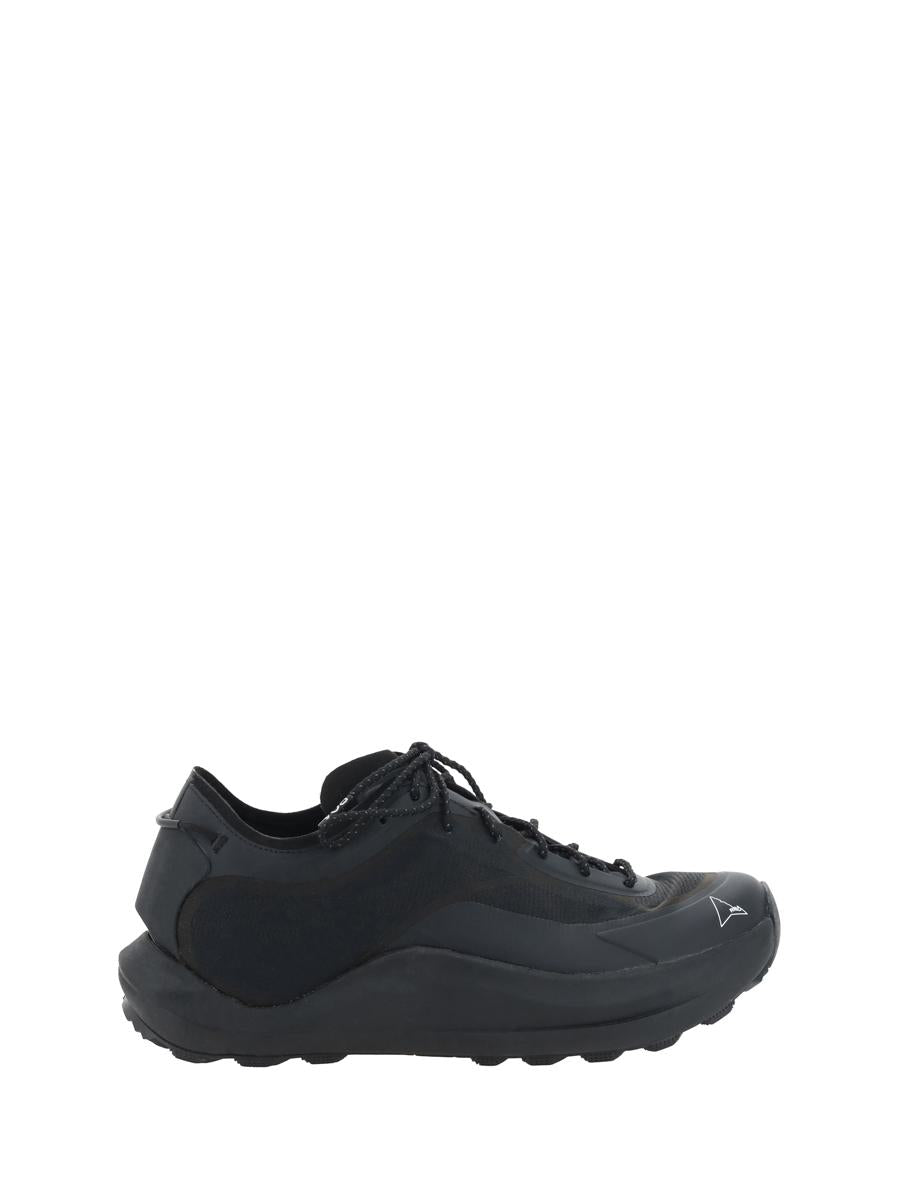 Roa Sneakers
