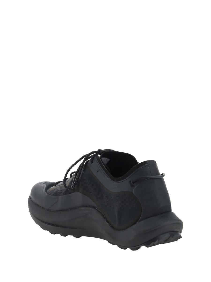 Roa Sneakers