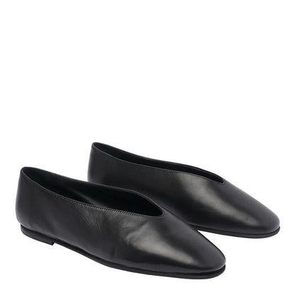Poeve Flat Shoes