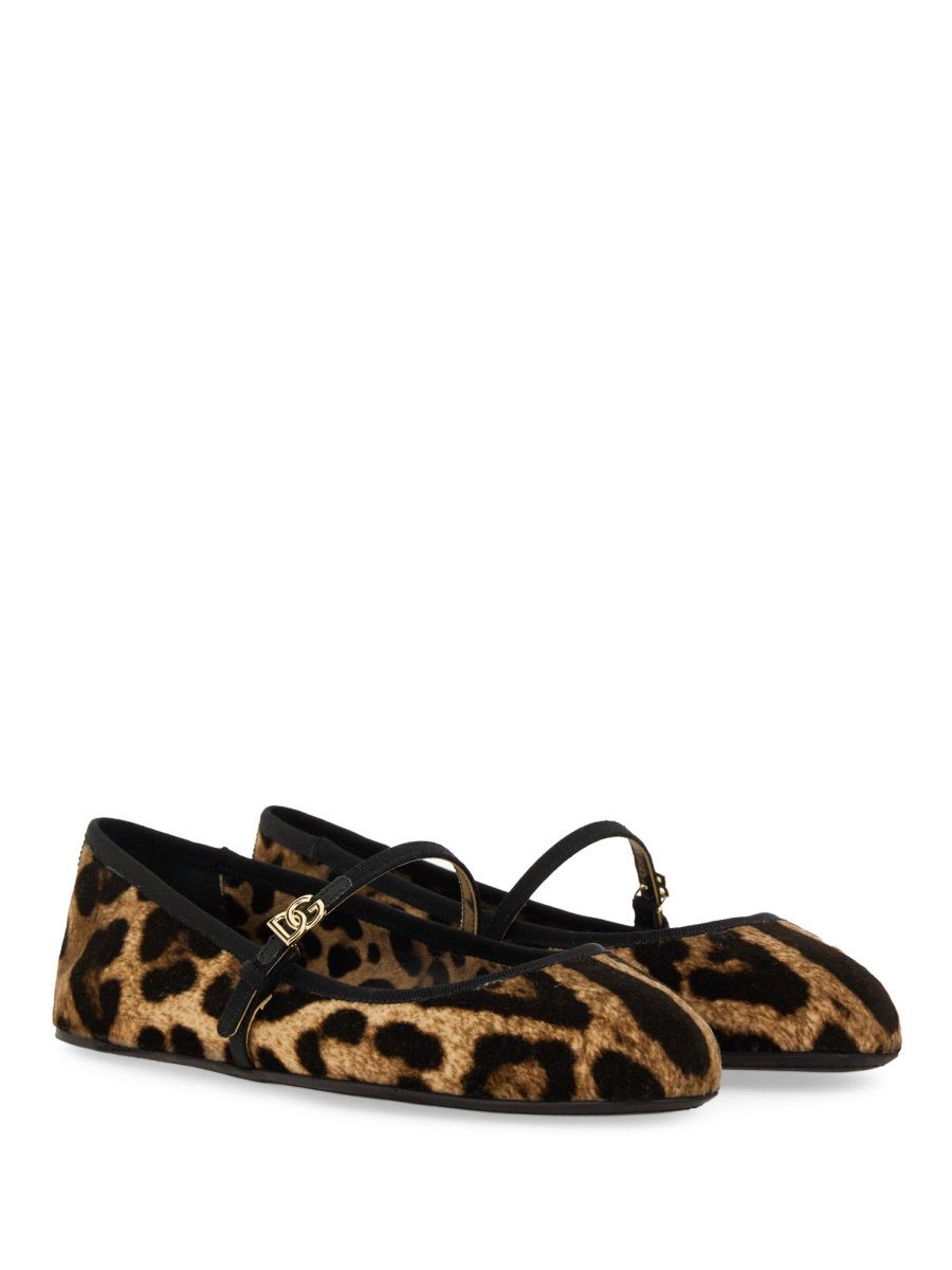 Dolce & Gabbana Flat Shoes