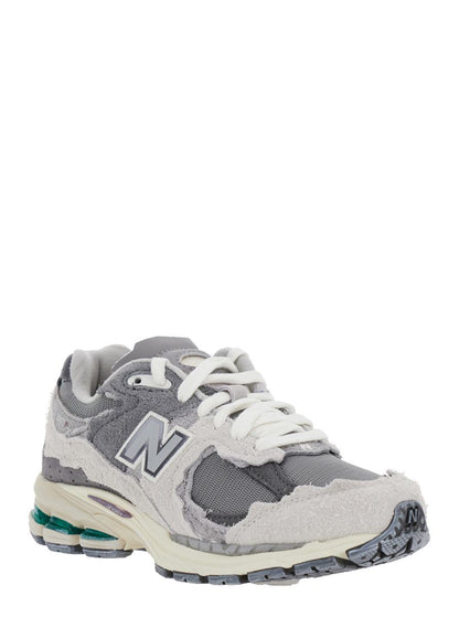 '2002R' Grey Low Top Sneakers With Logo Patch In Suede Unisex