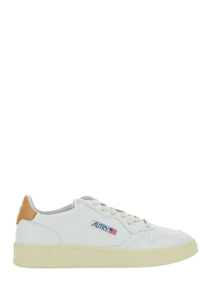 'Medalist Low' White Sneakers With Contrasting Heel Tab In Leather Man