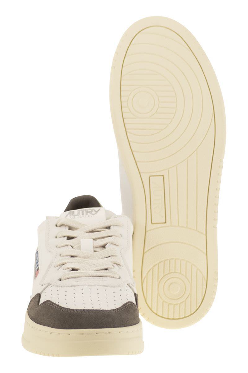 Autry Medalist Low - Leather And Suede Sneakers