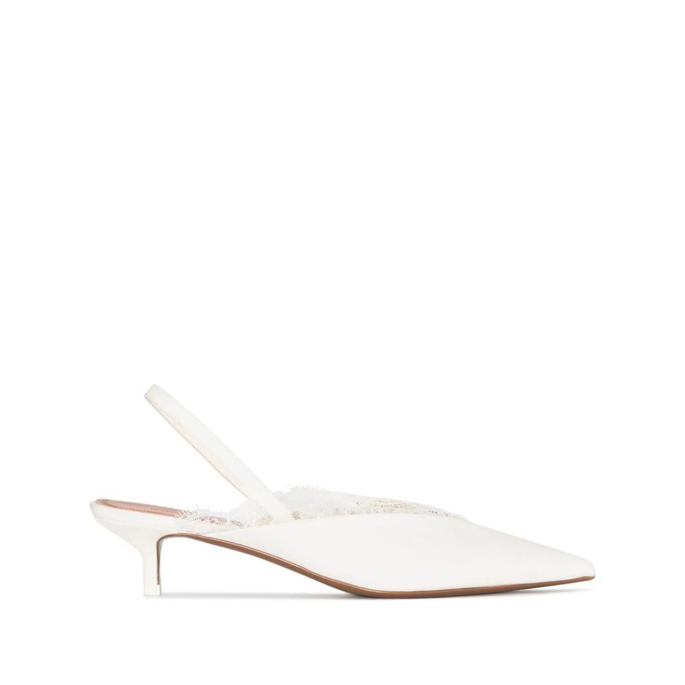 Neous Shoes