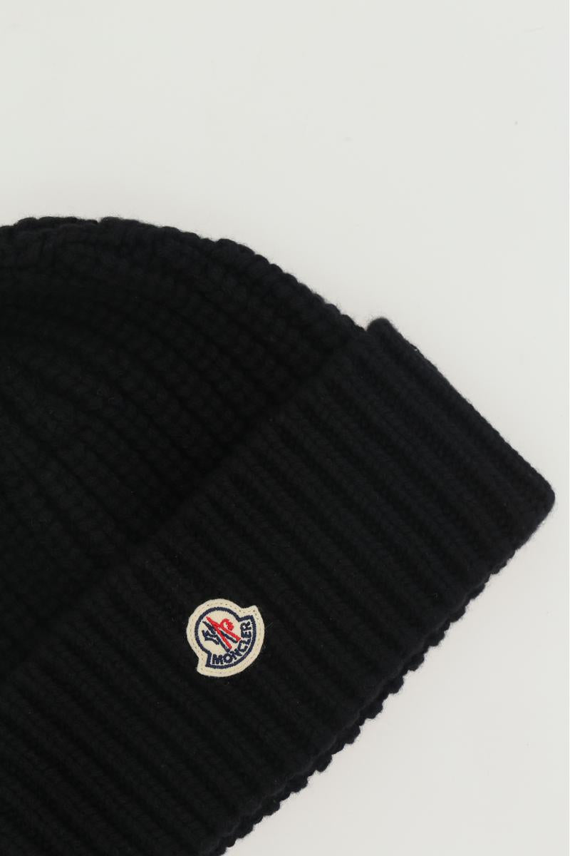 Moncler Scarfs