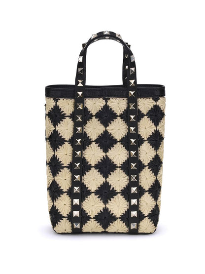 Valentino Garavani Shoulder Bags