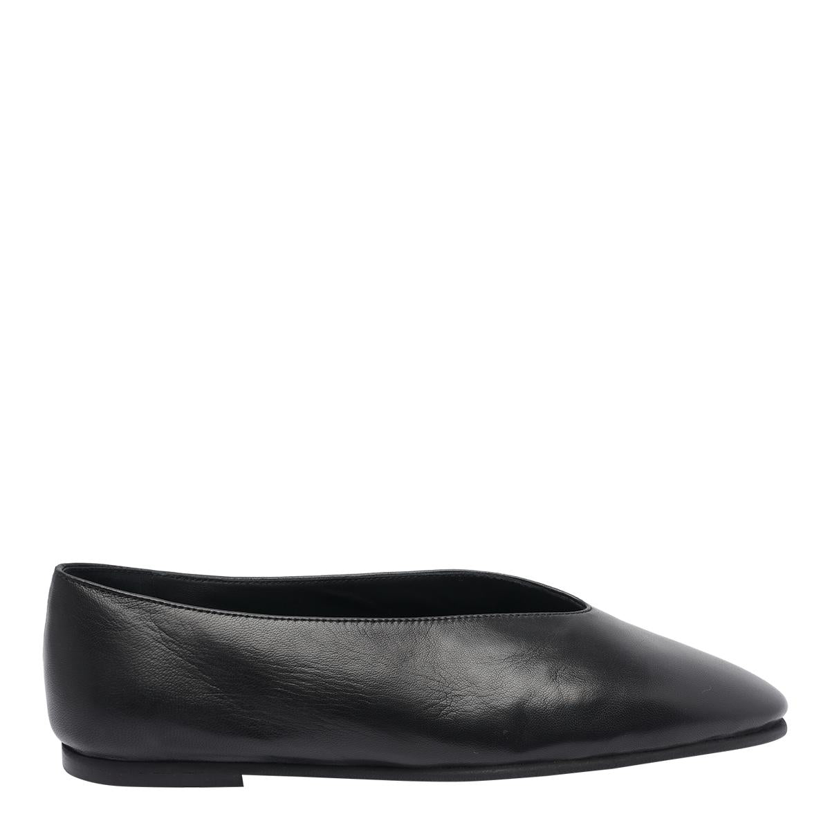 Poeve Flat Shoes