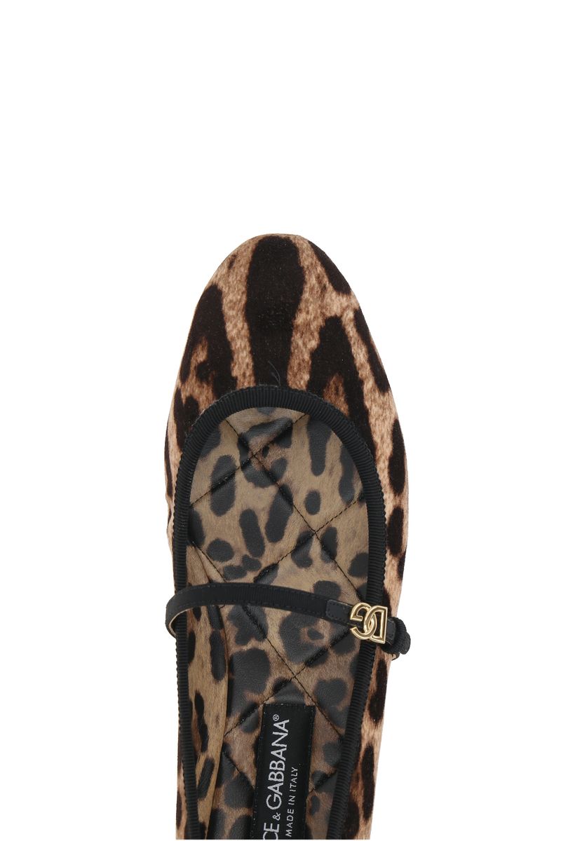 Dolce & Gabbana Flat Shoes