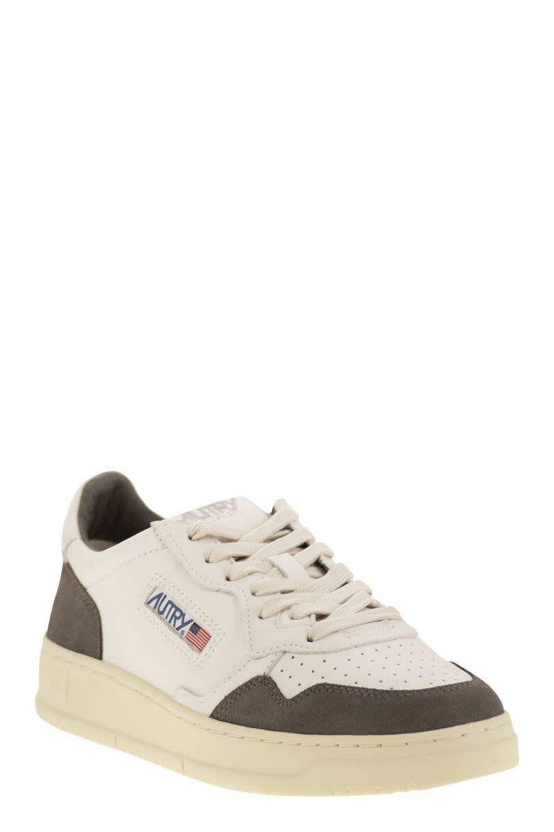 Autry Medalist Low - Leather And Suede Sneakers